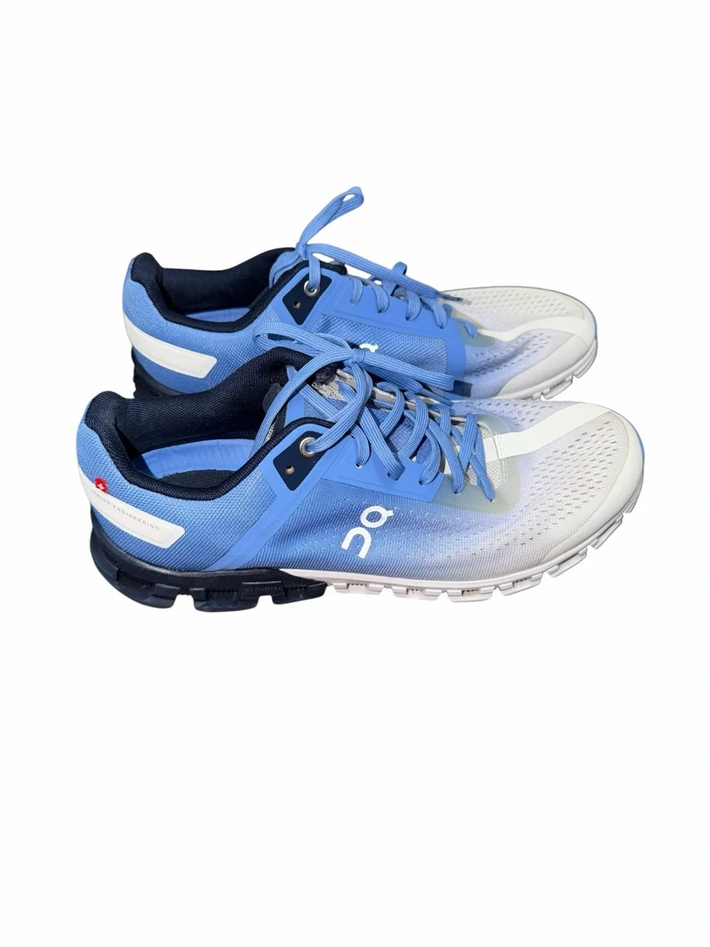 On Cloudflow Women’s Size 9 Blue White CloudTec Running Shoes Swiss Engineering